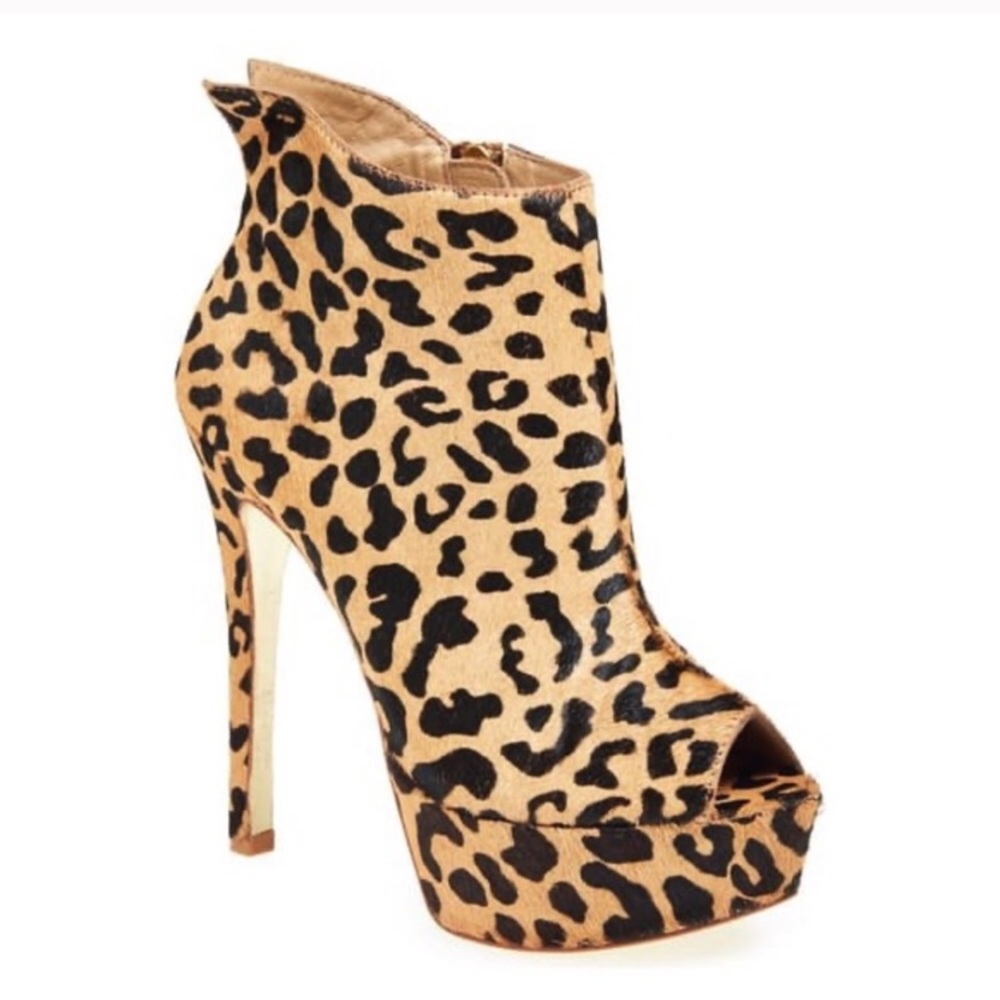 Kristin Cavallari Chinese Laundry Booties NEW